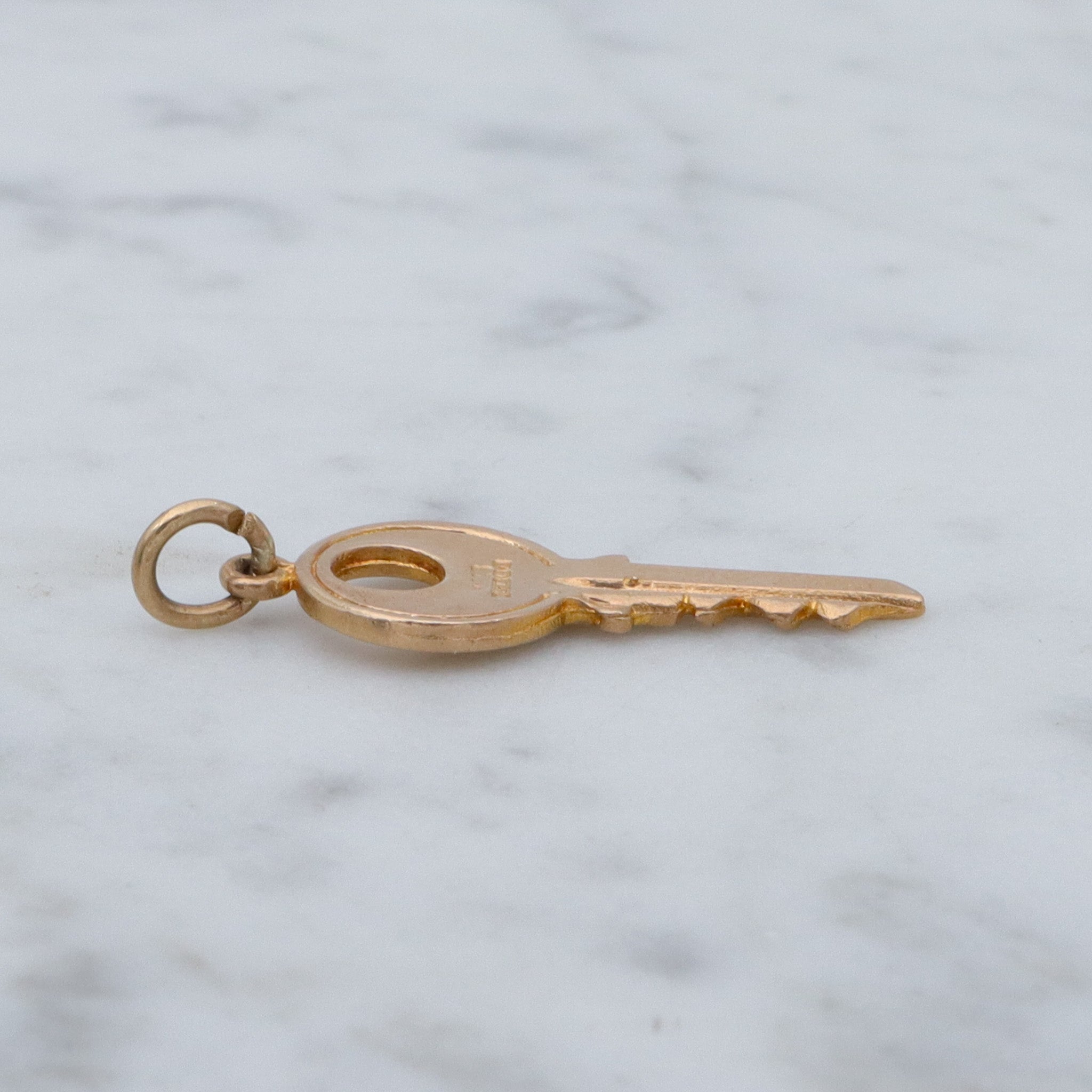 Vintage English 9k gold Yale house key charm